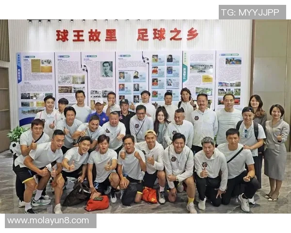 足球明星队颜值大比拼谁才是场上最帅的球员和最佳搭档